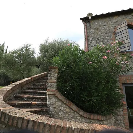 Giuncheto * Corsano (Tuscany)